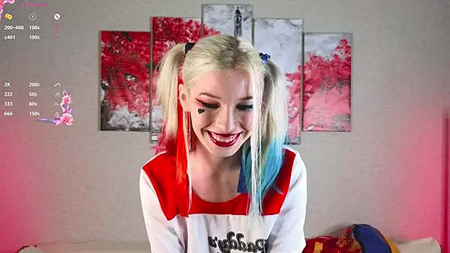 Snapshot of WandaApps chatting on 03-03-25, 11:14 WandaApps online show from 03-03-25, 11:14