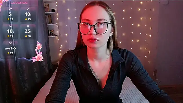 Snapshot of Miya_Mark chatting on 01-28-25, 12:22 Miya Mark online show from 01-28-25, 12:22