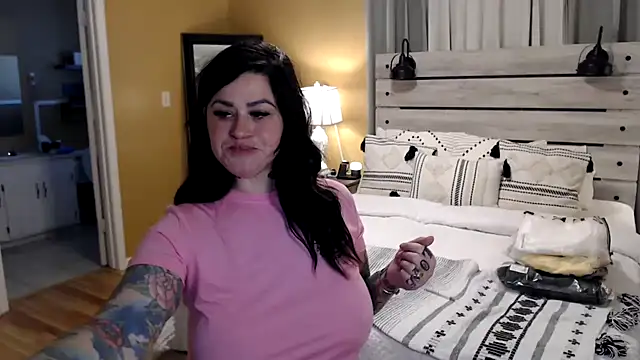 TexasTattooedHouseWife online show from 03-04-25, 07:11
