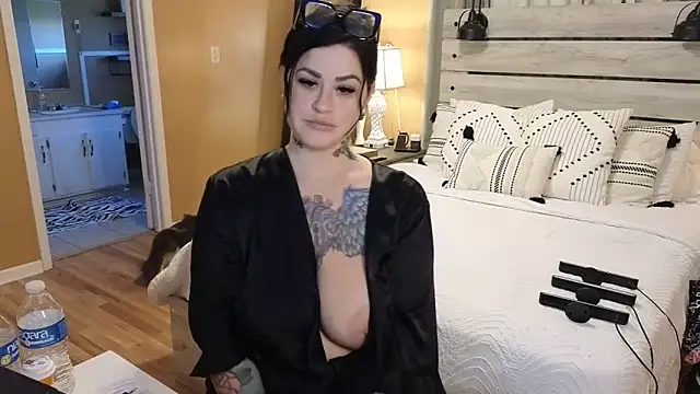 TexasTattooedHouseWife online show from 03-12-25, 09:45