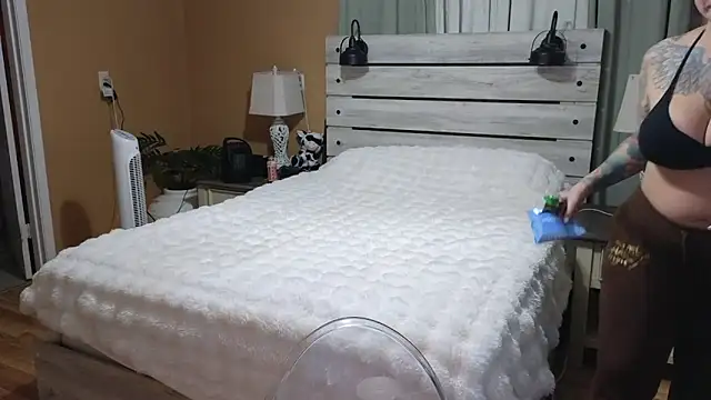 TexasTattooedHouseWife online show from 12-04-25, 03:21