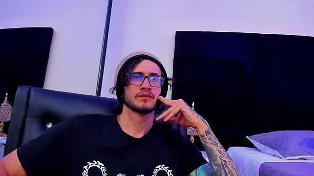 Loggan donnelly online show from 01-18-25, 11:44