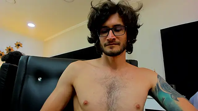 Loggan donnelly online show from 02-15-25, 02:58