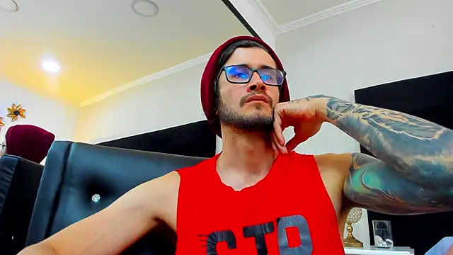 Loggan donnelly online show from 02-17-25, 12:32