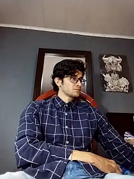 Loggan donnelly online show from 04-03-26, 09:35