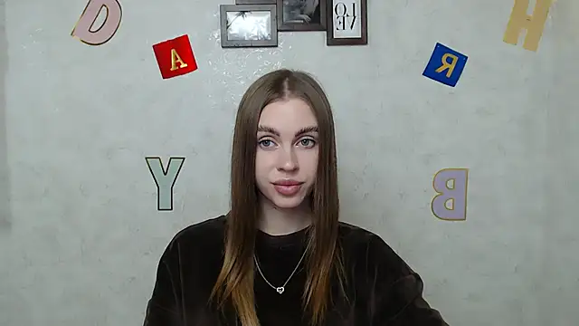 AlisaCatty  online show from 03-17-25, 07:35