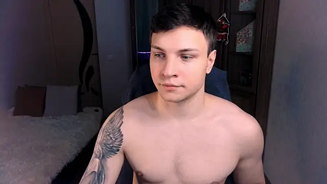 handsome guy01 online show from 12-15-24, 11:31