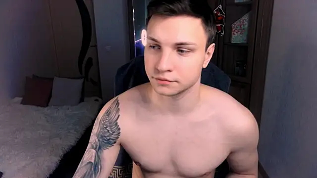 handsome guy01 online show from 12-17-24, 04:56