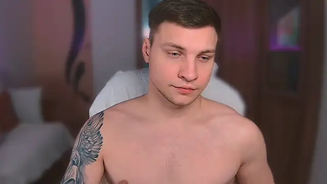 handsome guy01 online show from 03-22-25, 12:28