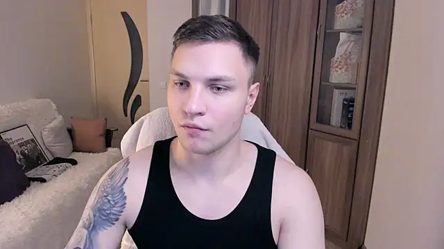 handsome guy01 online show from 09-16-25, 05:58