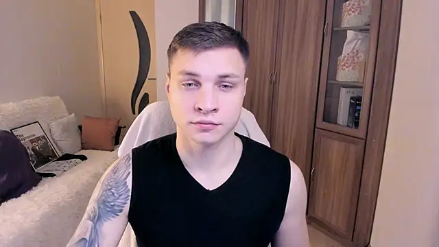 handsome guy01 online show from 09-19-25, 01:51