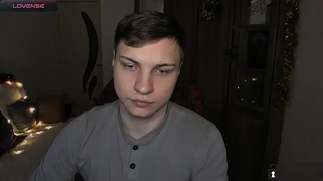 handsome guy01 online show from 11-27-25, 12:56