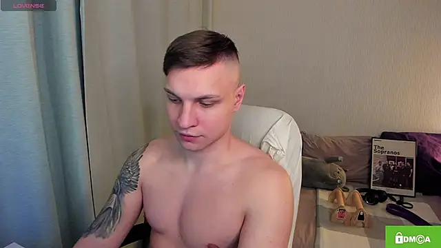 handsome guy01 online show from 04-12-26, 06:46