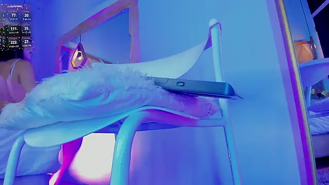 BritannyClaire online show from 04-02-26, 06:11