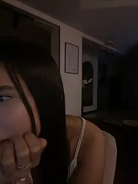 Snapshot of Praga_Pink chatting on 04-29-26, 01:10 Praga Pink online show from 04-29-26, 01:10