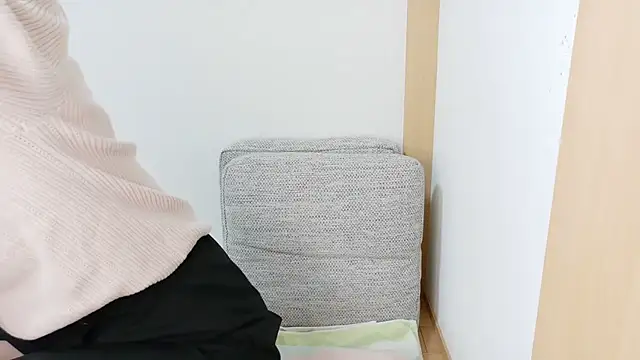 Snapshot of Hana-tan chatting on 09-21-25, 10:55 Hana-tan online show from 09-21-25, 10:55