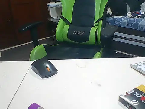 SOLESFETISHBR online show from 11-18-25, 01:55