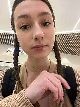 Lia  Love online show from 12-19-24, 01:07