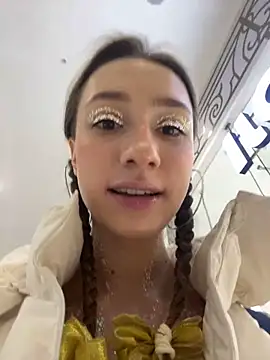 Lia  Love online show from 12-31-24, 09:10