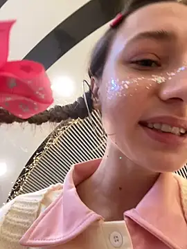 Lia  Love online show from 01-02-25, 11:09