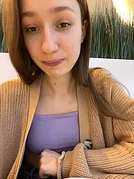 Lia  Love online show from 01-24-25, 12:31