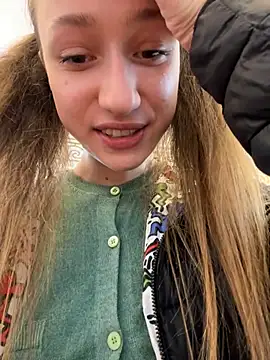 Lia  Love online show from 03-20-25, 12:11