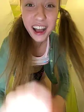 Lia  Love online show from 03-21-25, 12:06