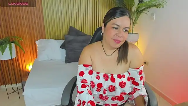 Snapshot of nahia_13 chatting on 05-14-26, 02:24 nahia 13 online show from 05-14-26, 02:24