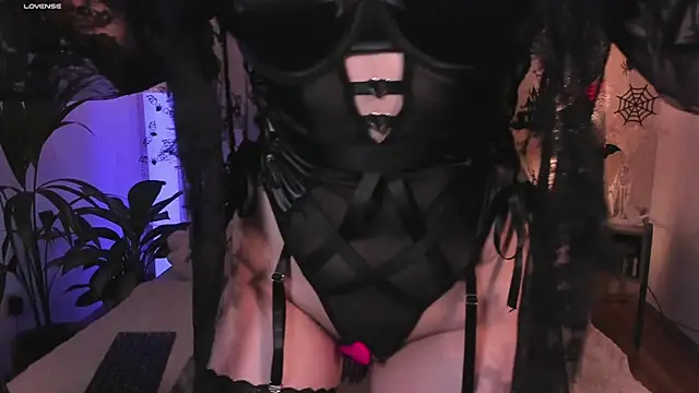 dearmoa online show from 10-28-25, 08:33