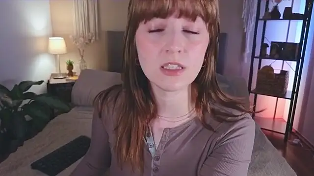 Snapshot of dearmoa chatting on 03-10-26, 09:42 dearmoa online show from 03-10-26, 09:42