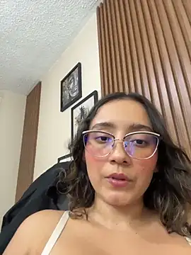 Snapshot of Kay_LustyWife chatting on 04-21-26, 10:56 Kay LustyWife online show from 04-21-26, 10:56