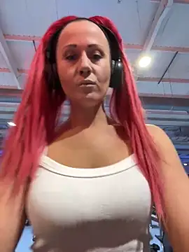 Snapshot of SweetSolez chatting on 03-13-25, 09:05 SweetSolez online show from 03-13-25, 09:05