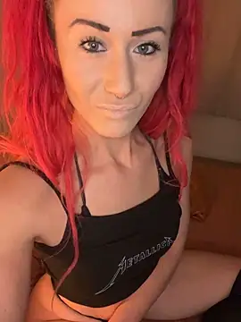 Snapshot of SweetSolez chatting on 09-22-25, 09:39 SweetSolez online show from 09-22-25, 09:39