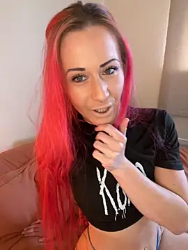 Snapshot of SweetSolez chatting on 09-27-25, 02:11 SweetSolez online show from 09-27-25, 02:11