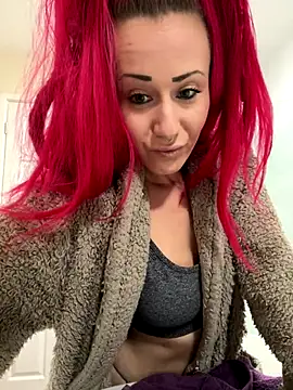 Snapshot of SweetSolez chatting on 11-24-25, 10:09 SweetSolez online show from 11-24-25, 10:09