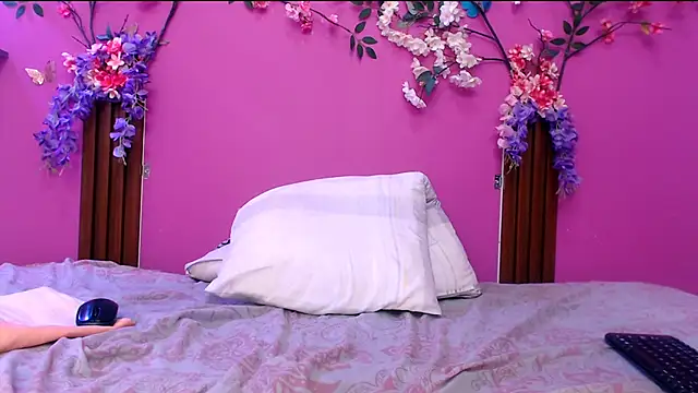 analdeepalejandra18 online show from 09-15-25, 07:14