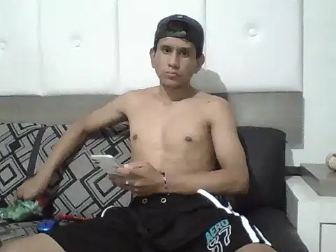 oiram27 online show from 10-07-25, 05:04