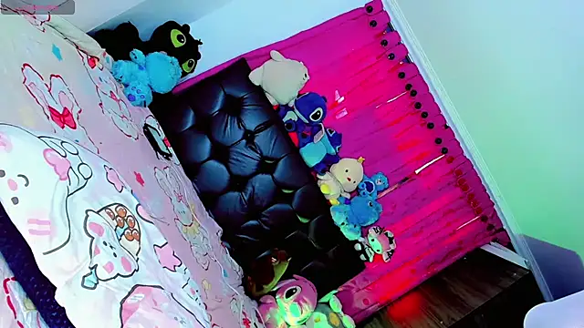 Snapshot of Thalia_girl21 chatting on 02-09-26, 08:24 Thalia girl21 online show from 02-09-26, 08:24