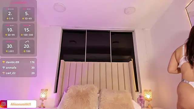 Aliison Smith online show from 11-25-25, 04:56