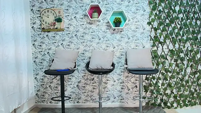 Snapshot of Baby3hot chatting on 06-06-26, 11:04 Baby3hot online show from 06-06-26, 11:04