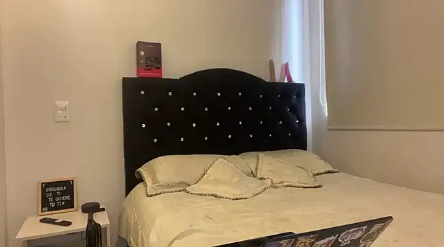 Scarlett Jazmin online show from 02-14-25, 07:02