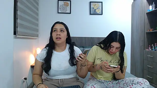 Scarlett Jazmin online show from 04-12-26, 02:38