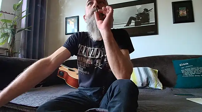 Kingsscepter online show from 02-27-25, 01:38