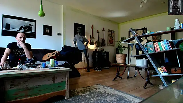 Kingsscepter online show from 03-14-25, 03:47