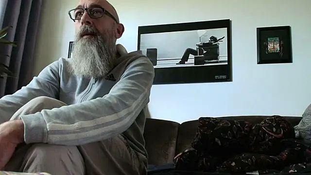 Kingsscepter online show from 04-18-26, 10:08