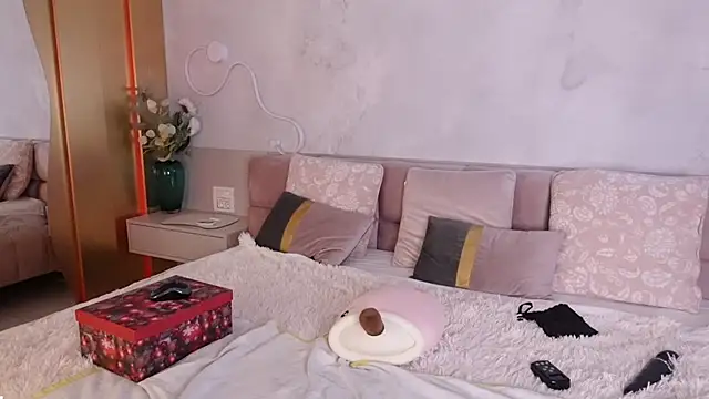 JullyBlair online show from 03-06-25, 08:41