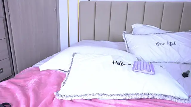 b3llaspringg online show from 03-06-25, 12:43