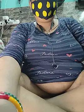 Snapshot of hotty_manisha chatting on 06-17-26, 10:17 hotty manisha online show from 06-17-26, 10:17