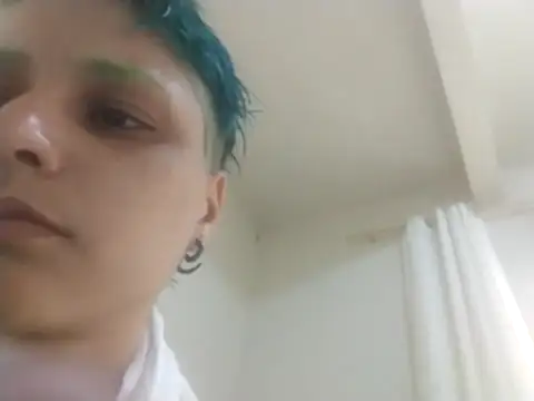 Luci foxx online show from 10-17-25, 02:30