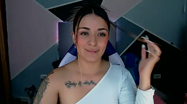 Snapshot of Samanta_james19 chatting on 12-06-24, 07:56 Samanta james19 online show from 12-06-24, 07:56
